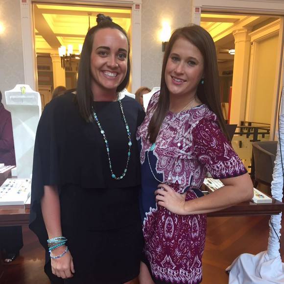 Meet your Posher, Whitney - Picture 1 of 1